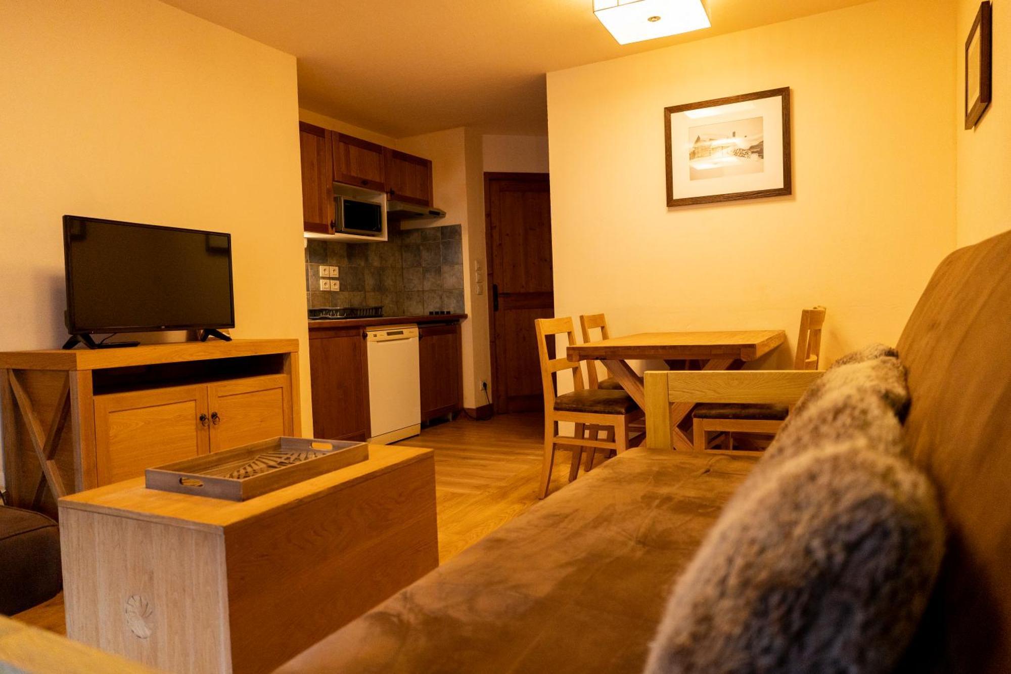 Appart Low Cost Residence 4 Etoiles Avec Piscine Saint-Lary-Soulan Kültér fotó